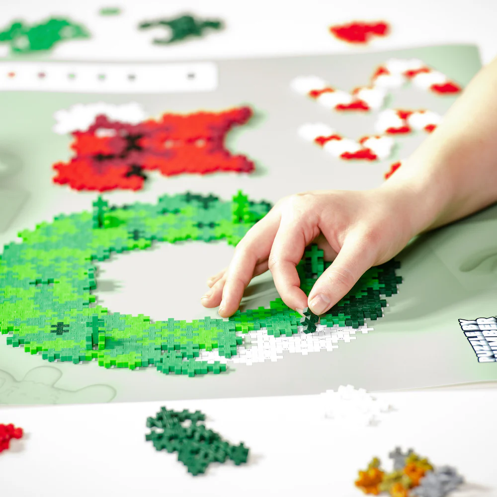 Puzzle By Number® - 500 pc Wreath - Image 3